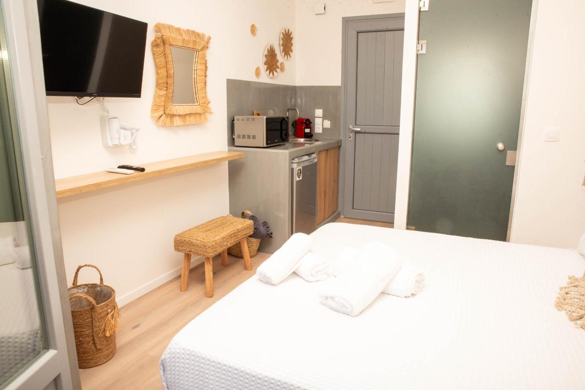 Aidani Luxurious Rooms Vóthon Pokoj fotografie